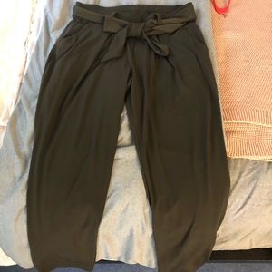 Express flowy pants